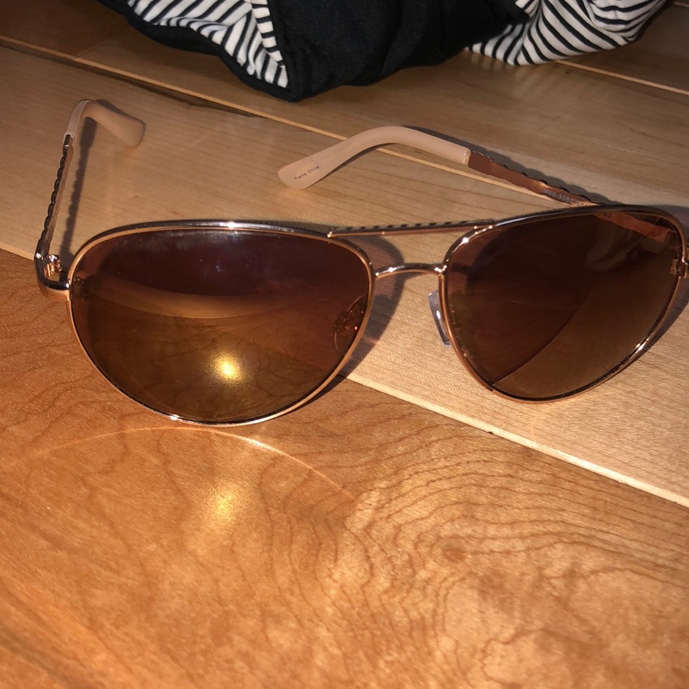 Sunglasses, WIDE